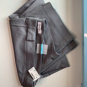 BNWT Reitmans Comfort Grey Capri Pants
